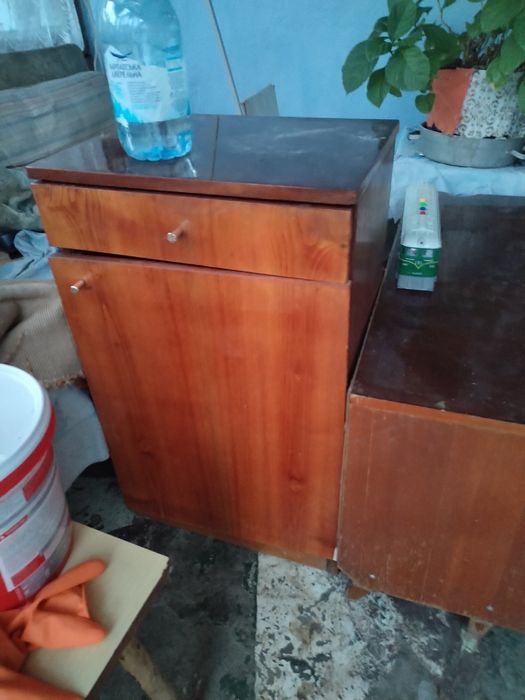 Старі меблі продам