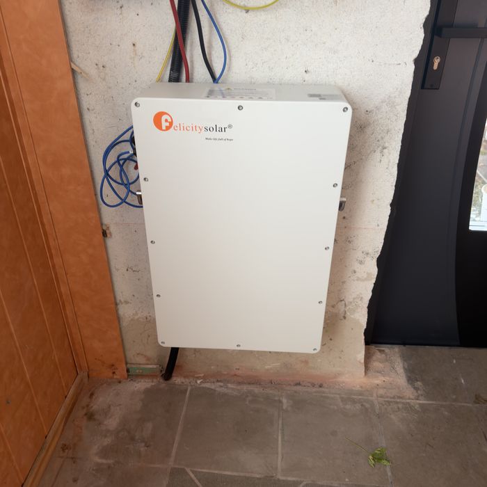 Sprzedam Falownik Hybrydowy z Magazynem energii OKAZJA!!