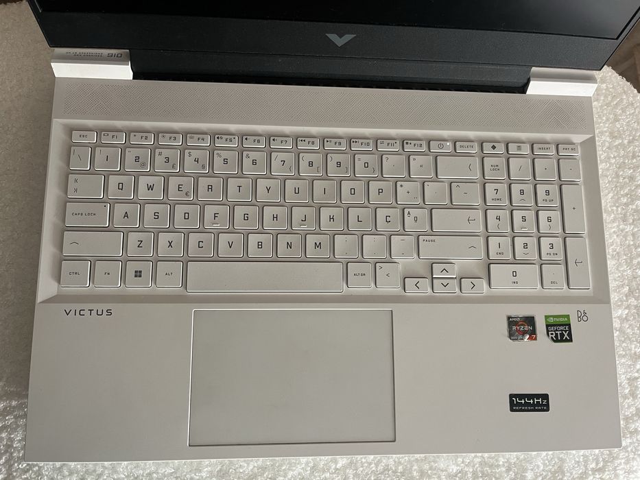 Portatil HP Victus