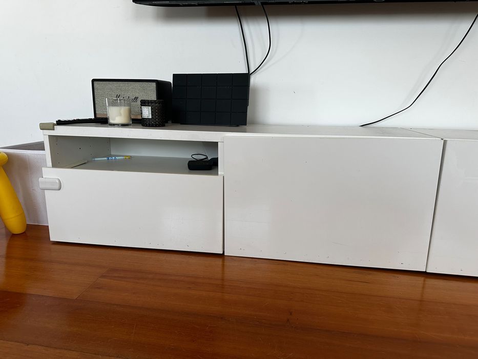 Móvel de sala branco