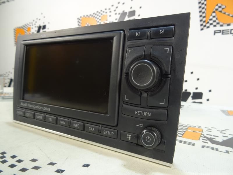 Rádio / auto-rádio AUDI A3 (8P1)