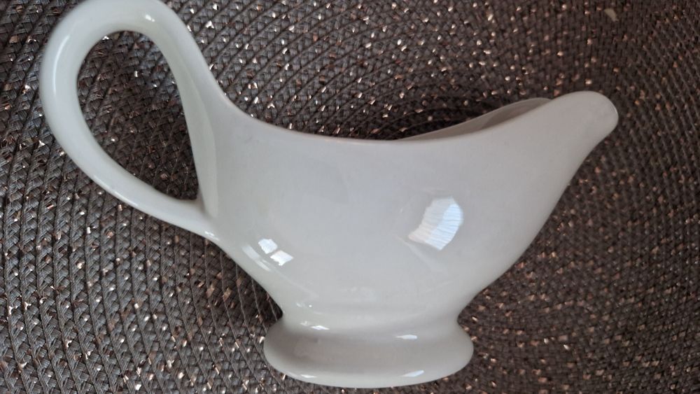Sosjerka porcelanowa z serii Sweet Home