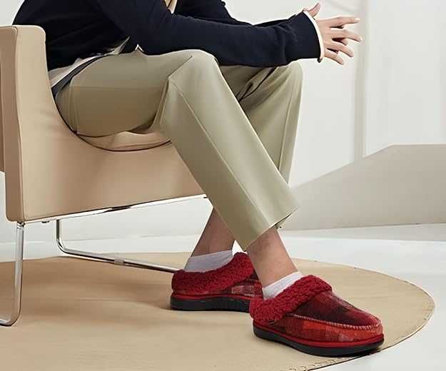 Kapcie z Pianką Zapamiętującą Kształt Antypoślizgowa Podeszwa 44,5