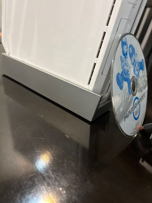 Konsola Nitendo wii + gra Mario kart