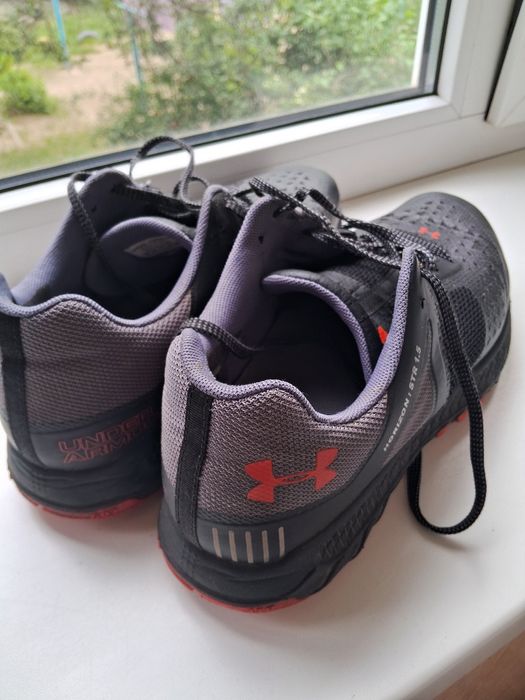 Кроссовки Under Armour