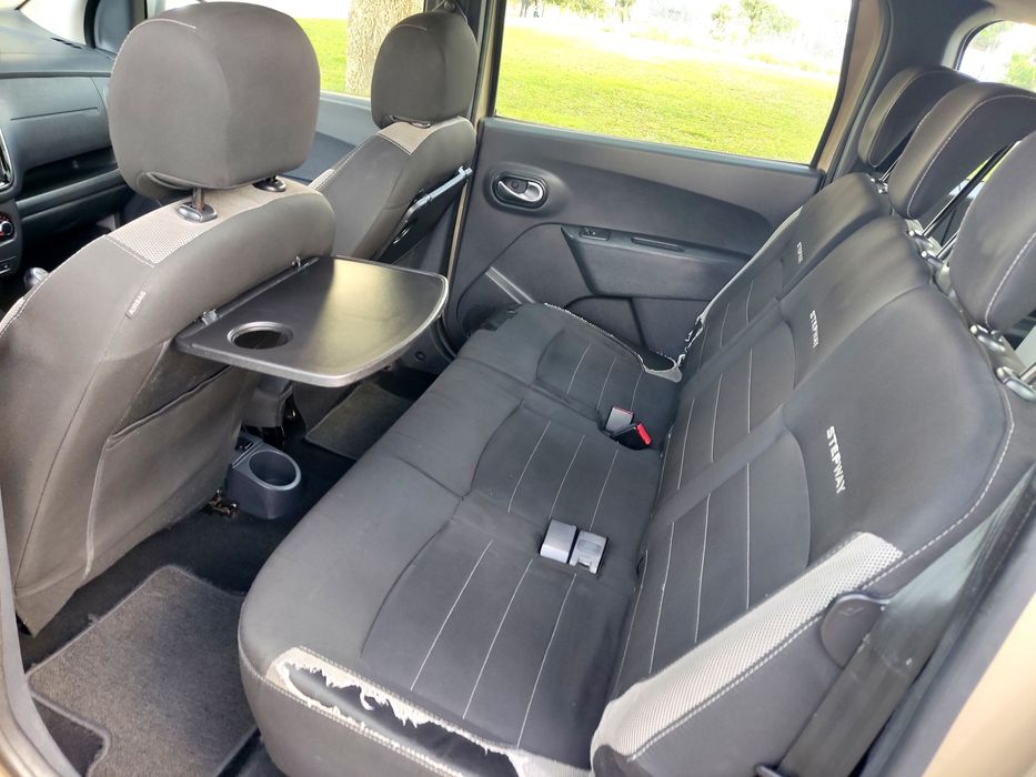 Dacia lodgy 2019 stepway 7 lugares muitos extras pronta a circular