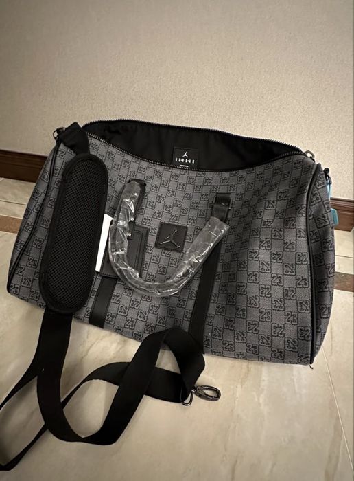 Дорожня сумка Air Jordan Monogram Duffle Bag темно-сіра ОРИГІНАЛ