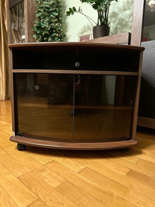 Тумба під телевізор