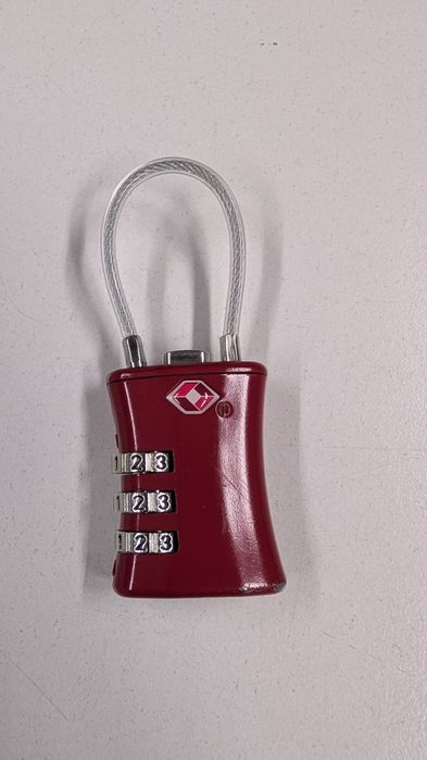 Cadeado vermelho de 3 digitos