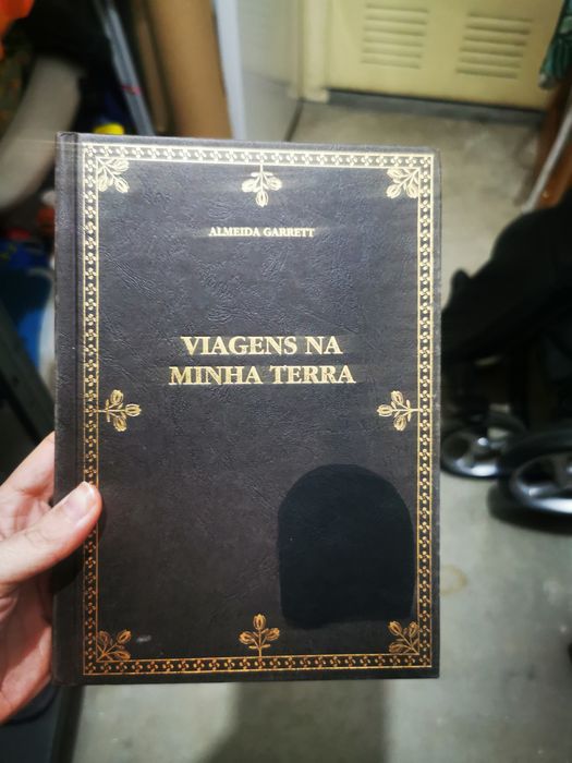 Livro Viagens na minha terra de Almeida Garrette