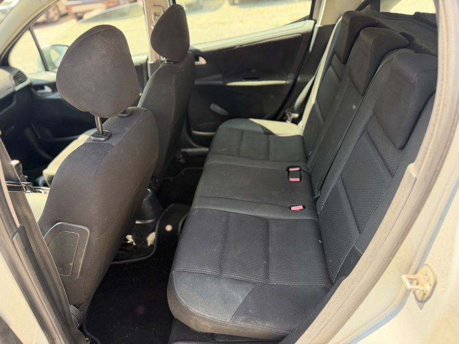 Peugeot 207 SW 1.4 gasolina