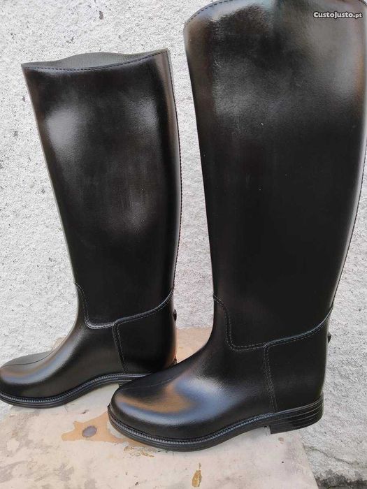 Botas 36 usadas 2 vezes, baixa de preço