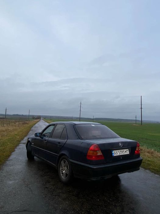 Продам Мерседес 202