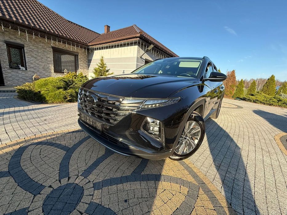 Hyundai Tucson Auto wzorowo utrzymane pełen serwis navigacja kamera.KILKA TUCSONÓW!!!