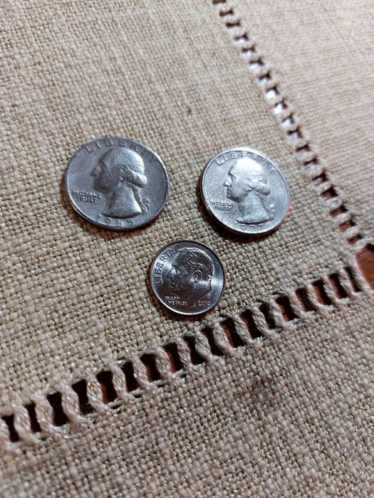 Монеты Америки. Четверть доллара, 1 дайм.