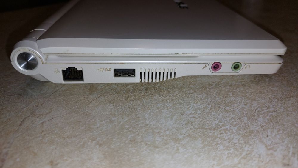 Нетбук Asus Eee PC 900