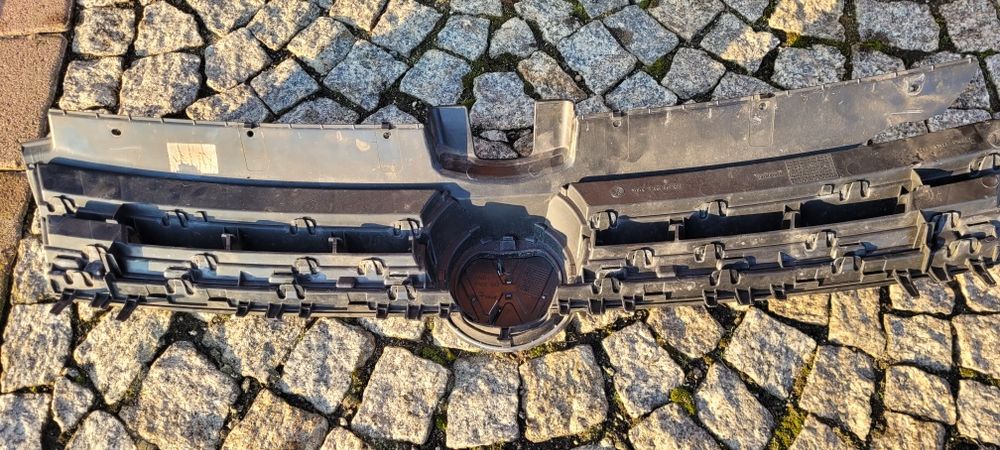 Atrapa Grill chłodnicy vw golf 7 5G0.853.653E