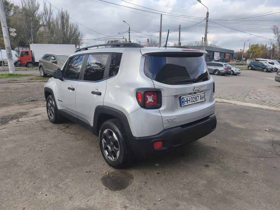 Jeep renegade 2.4 газ бензин полный привод автомат