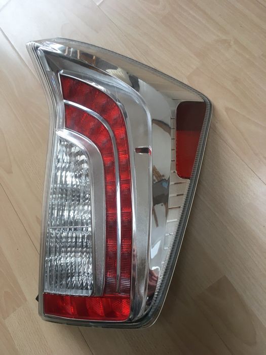 Reflektor Ameryka Toyota Prius