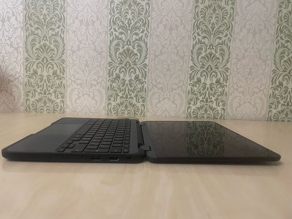 Хромбук Lenovo 500e Chromebook Gen 3