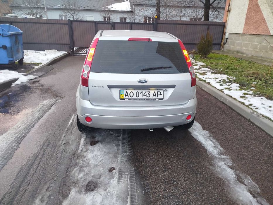 Форд фієста 1.4 2008рік