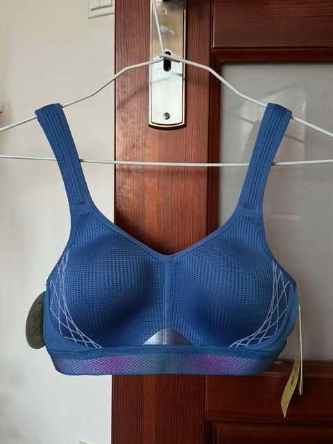 biustonosz sportowy Triumph Triaction Cardio Cloud P EX 70B