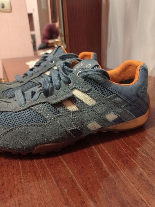 Кросівки geox в доброму стані