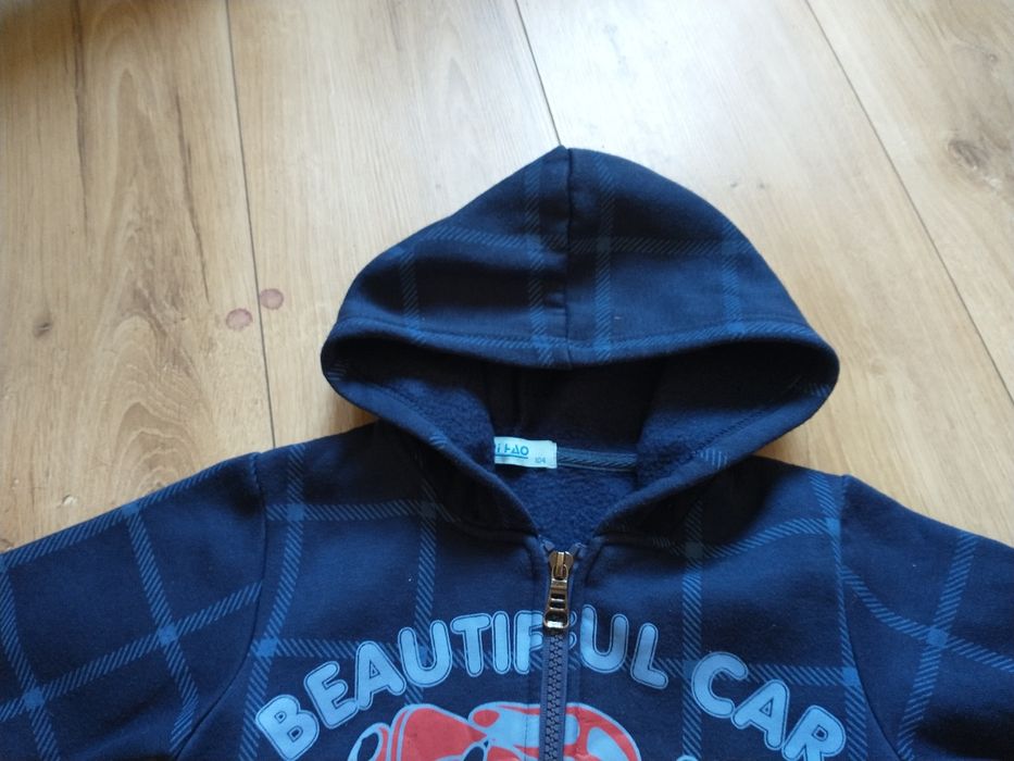 Bardzo ciepła bluza rozpinana dla chłopca rozm 104