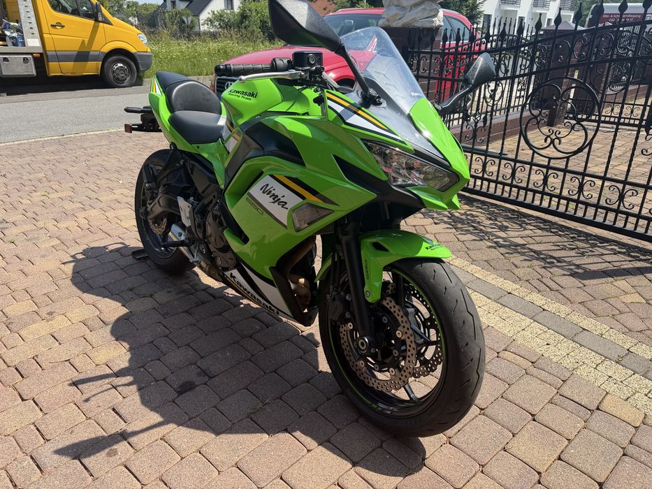 Kawasaki Ninja 650 .. A2