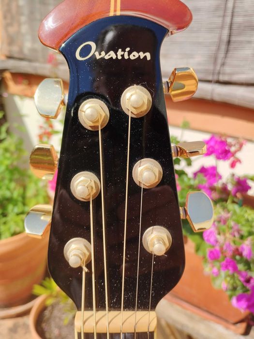 Ovation Legend 2077AX Acoustic-Electric Guitar / Guitarra