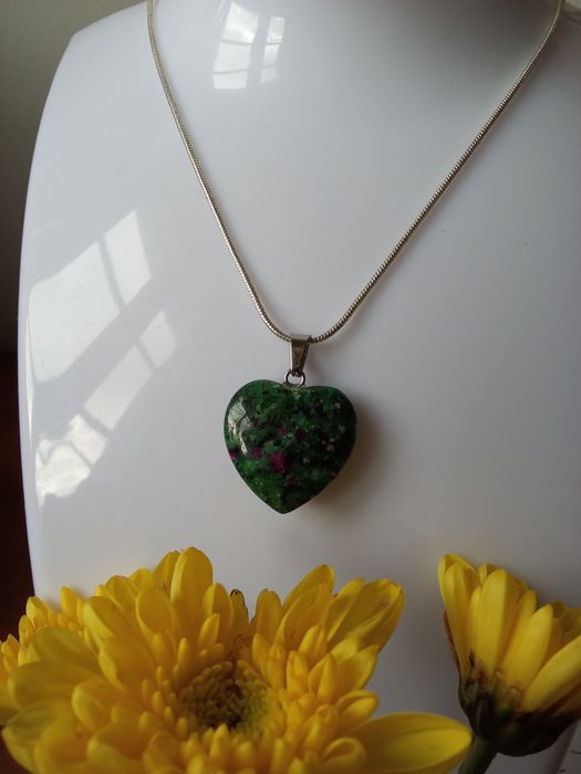 Fio em Prata com Pedra Rubi Zoisite