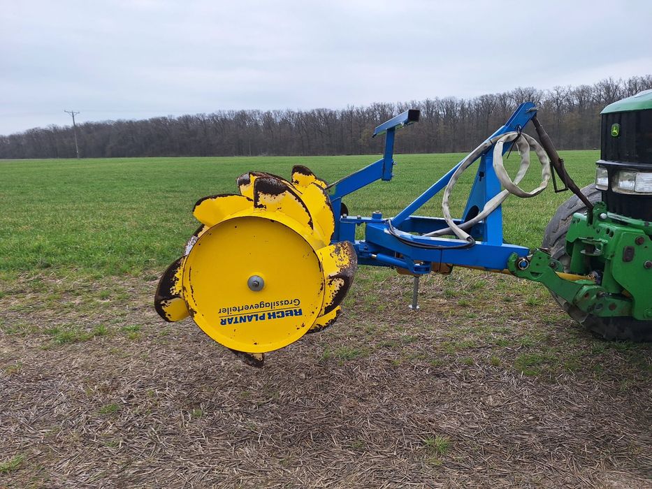 Wał pryzmowy, równiarka do pryzm RECK