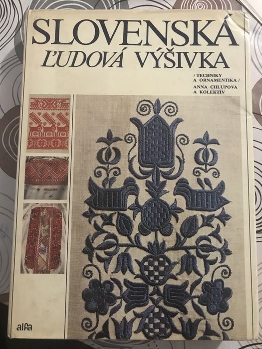 Словенська вишивка книга