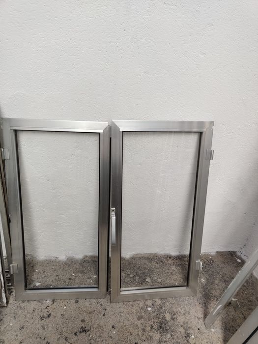 Janelas de Alumínio  100x100 ,  1 Porta de Alumínio