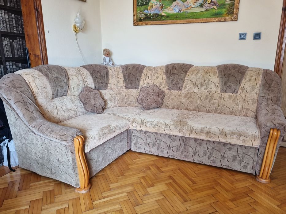 Диван  кутовий .