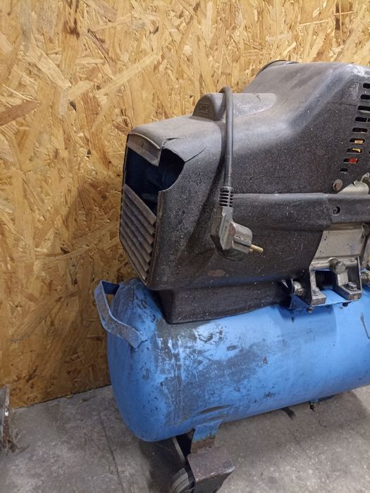 Продам компрессор Miol.