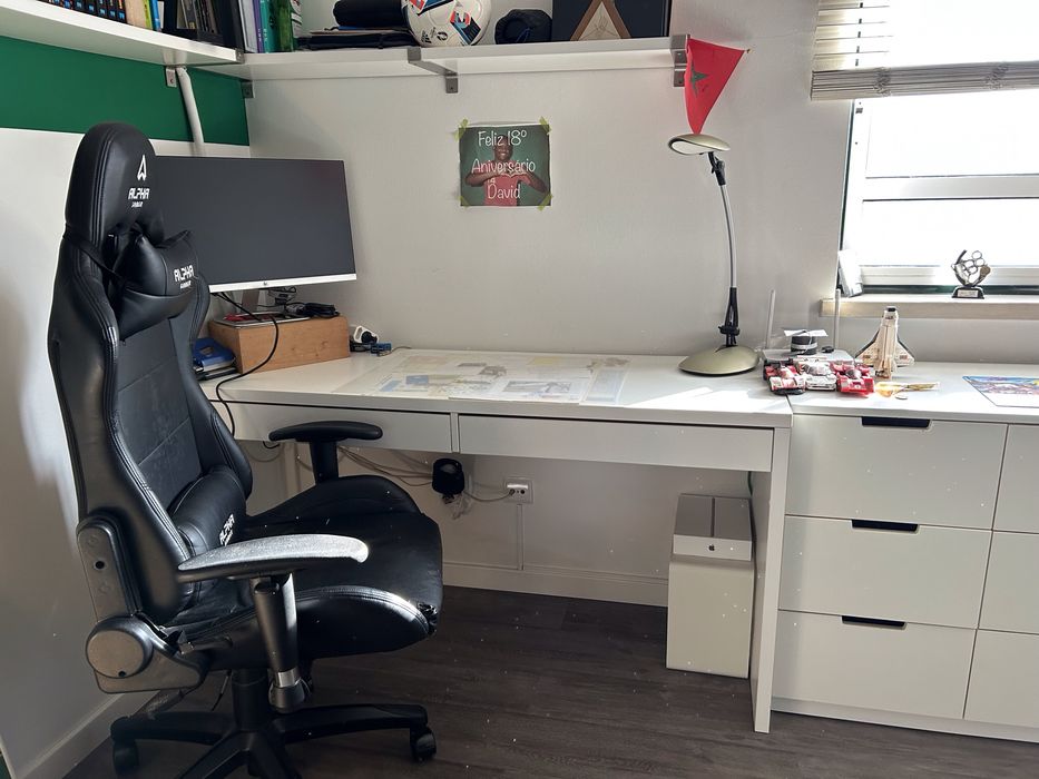 Secretária branca Micke Ikea