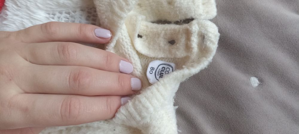 Sprzedam sweterek zimowy dla dziewczynki