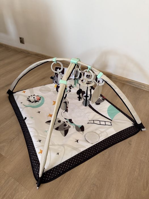 Mata edukacyjna Tinny Love dla niemowlat