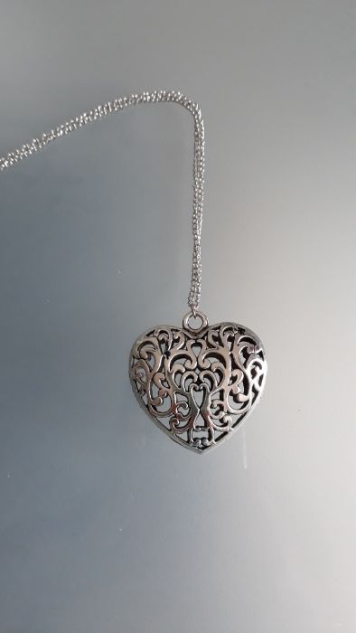 Colar coração grande