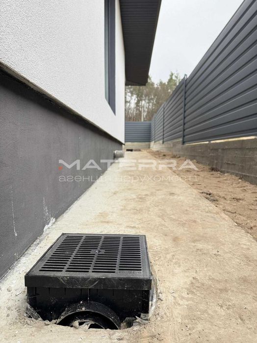 Круглик - Віта-Поштова Продаж будинку з краєвидом на ліс, під чистове