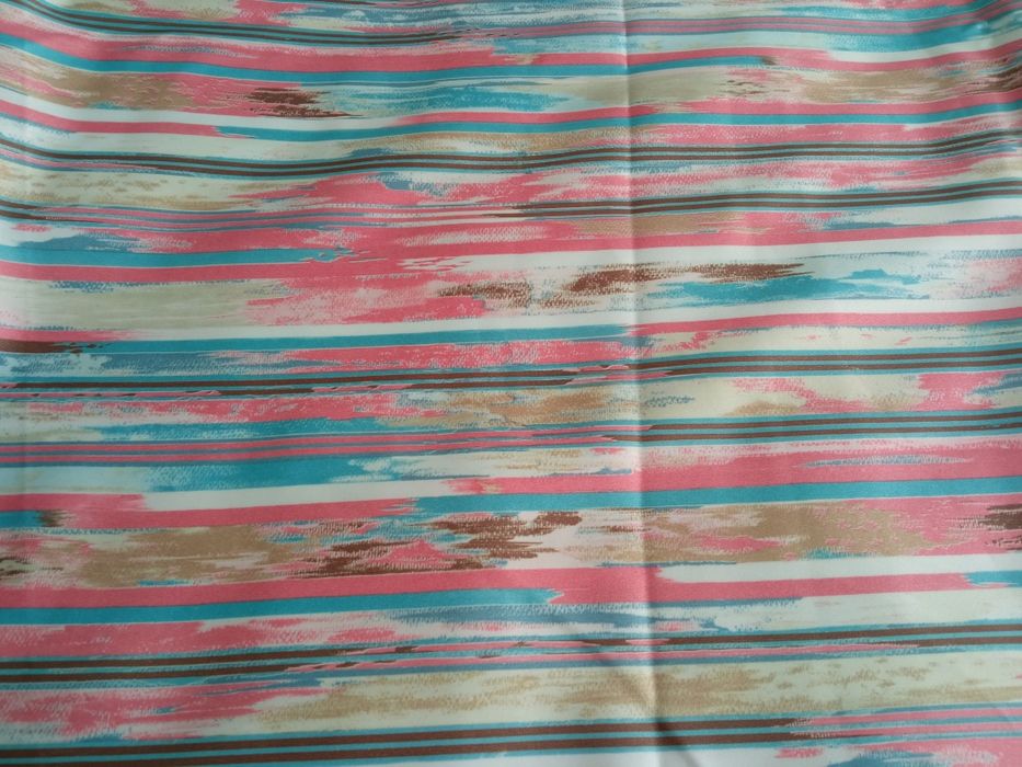 Tecido para múltiplas aplicações: cortinados, colchas, forra de...