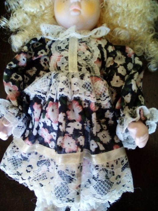 Boneca de porcelana