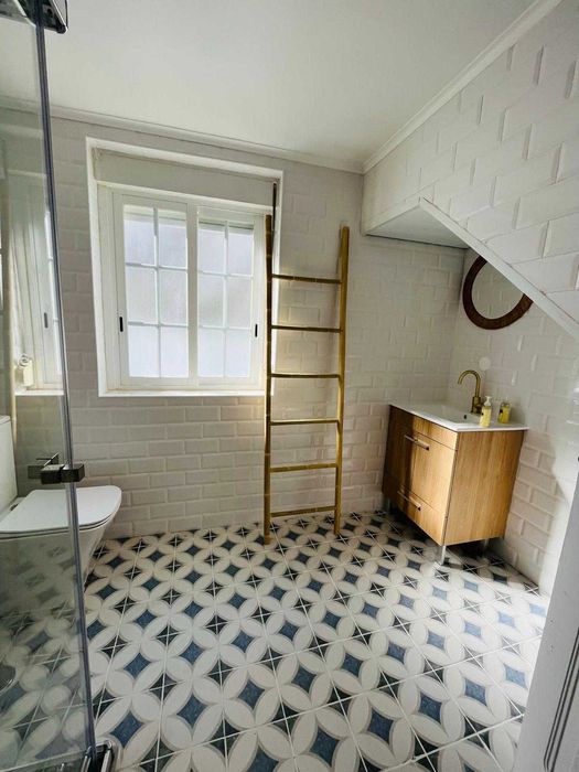 Quarto solteiro ou casal Costa da Caparica 7min praia