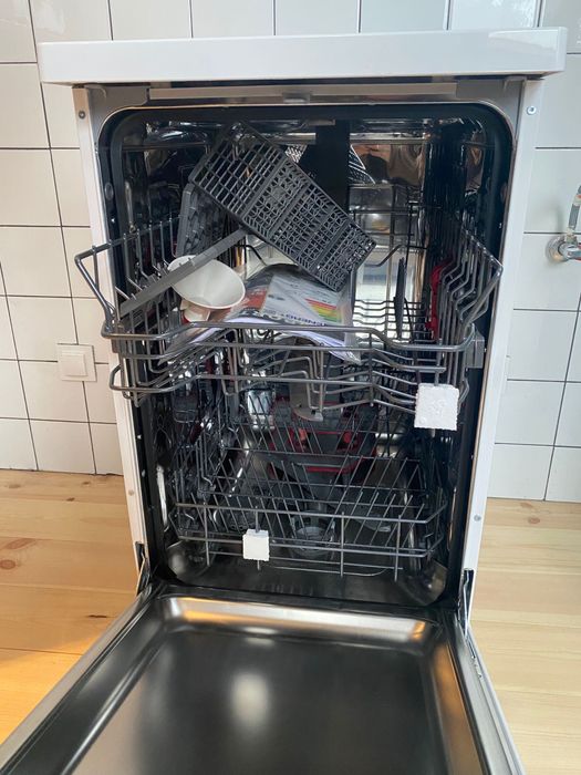 Zmywarka wolnostojaca Whirlpool nowa