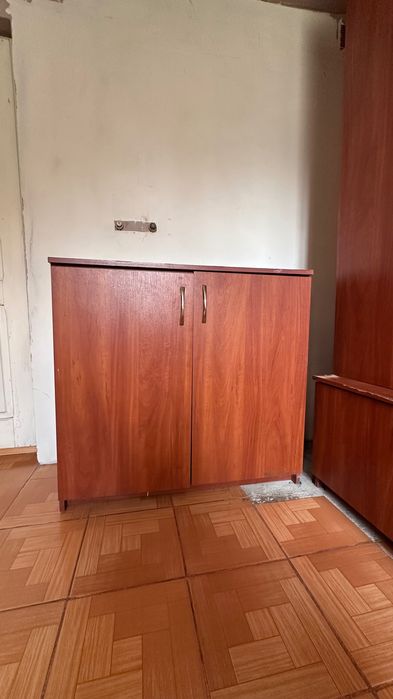 Продам прихожу .