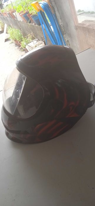 Aparelho de soldar inverter 200 Amp.