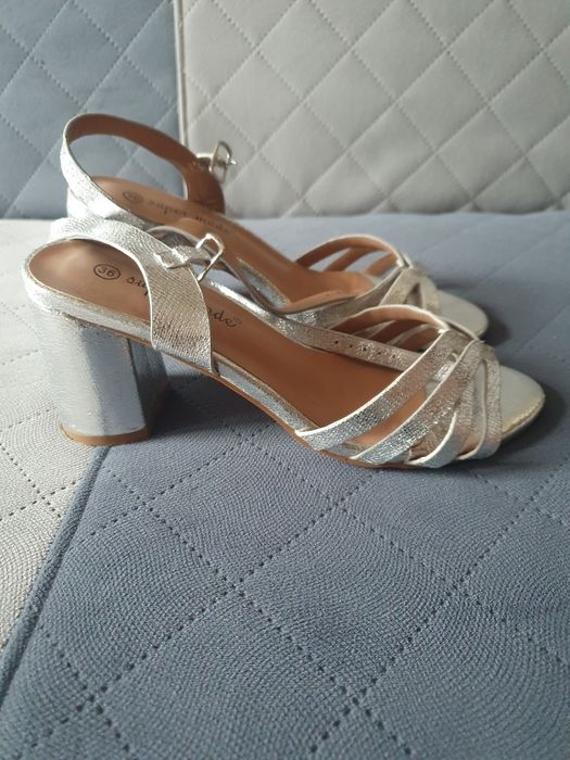 Buty    letnie  rozmiar 36