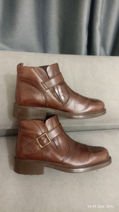 Шкіряні черевики -Clarks
