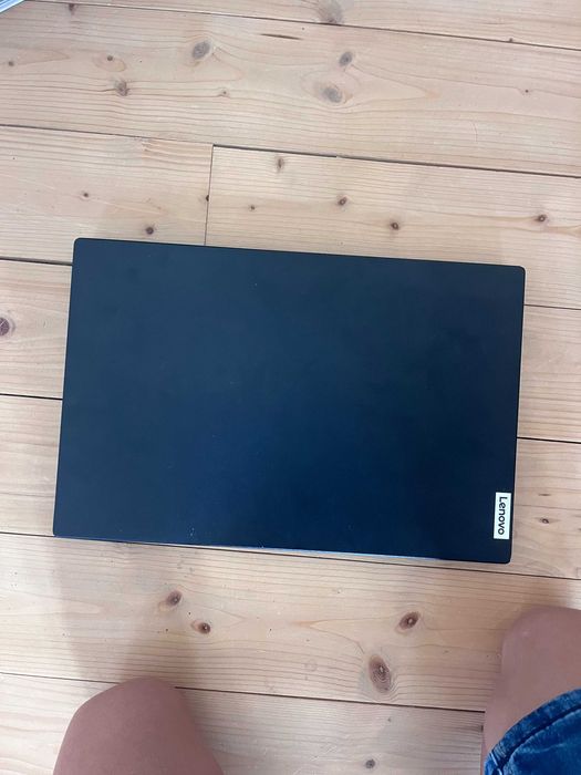 Computador Lenovo V15 G4 AMN